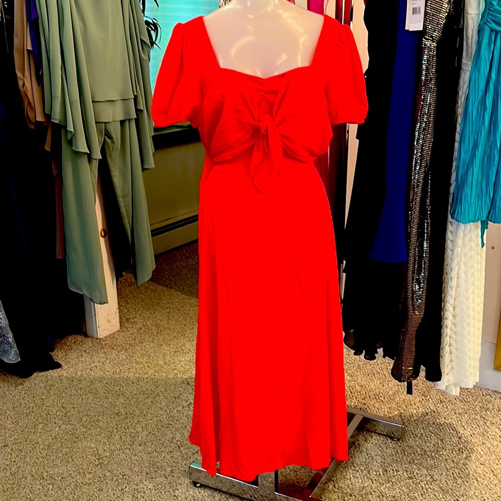 NWT Julia Jordan size 8 deep pink crepe dress